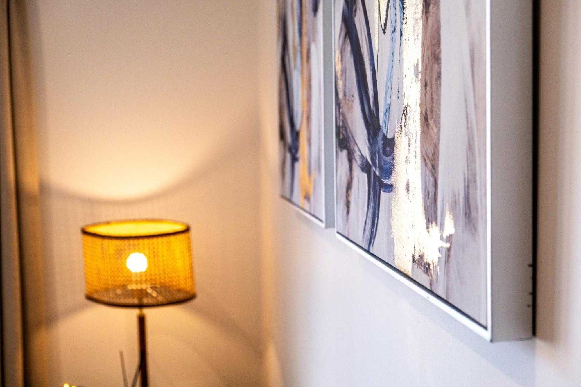 Luxurious & Glamorous Centrally Located 2 Bedroom 2 Bathroom Apartment - Central Birmingham - Secure Parking - Netflix Exteriör bild