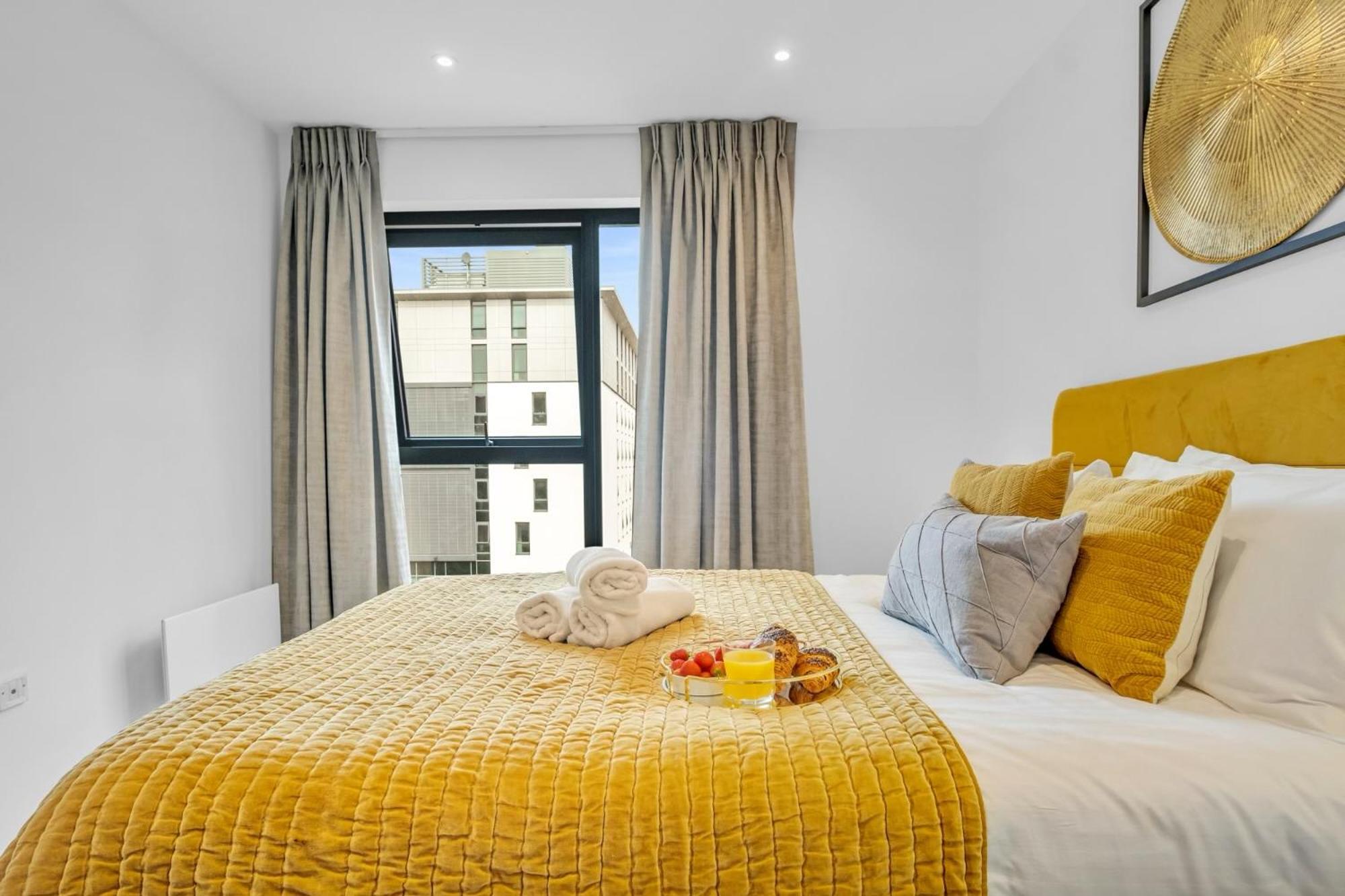 Luxurious & Glamorous Centrally Located 2 Bedroom 2 Bathroom Apartment - Central Birmingham - Secure Parking - Netflix Exteriör bild
