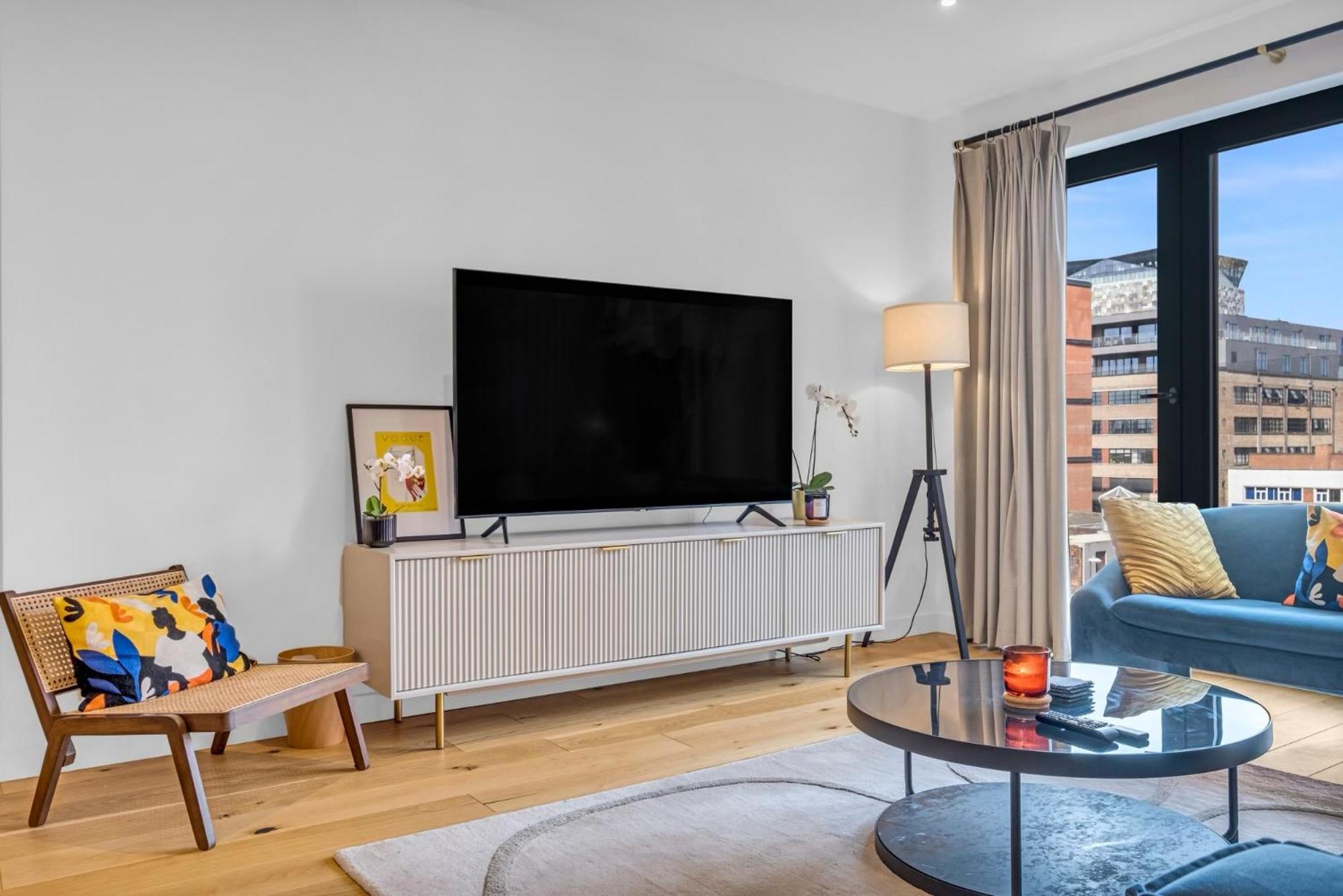 Luxurious & Glamorous Centrally Located 2 Bedroom 2 Bathroom Apartment - Central Birmingham - Secure Parking - Netflix Exteriör bild