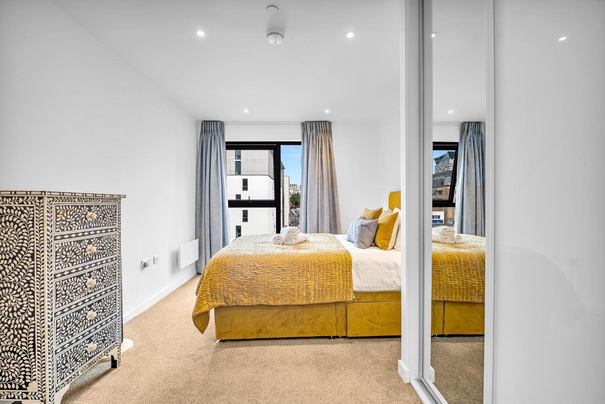 Luxurious & Glamorous Centrally Located 2 Bedroom 2 Bathroom Apartment - Central Birmingham - Secure Parking - Netflix Exteriör bild